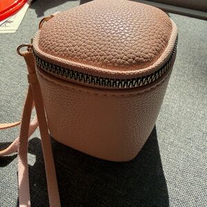 Compact Pink Women’s Crossbody Case Bag - Minimalist Style